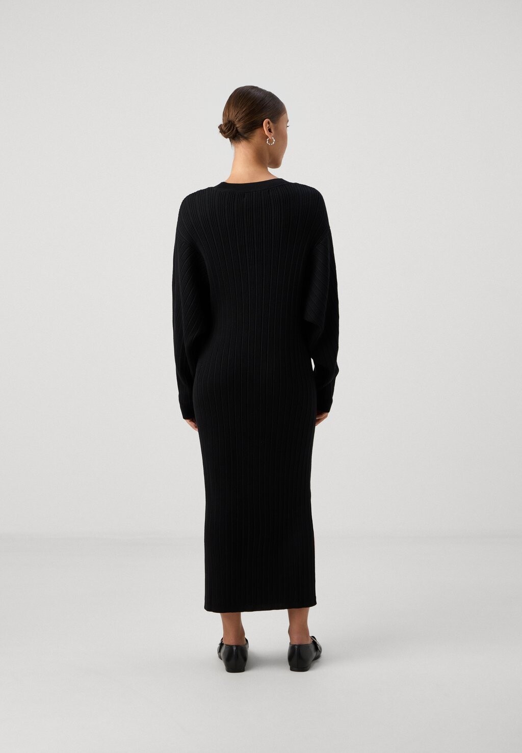 Платье-джемпер VMIVY O-NECK ANKLE DRESS Vero Moda Petite, черный
Платье-джемпер VMIVY O-NECK ANKLE DRESS Vero Moda Petite, черный