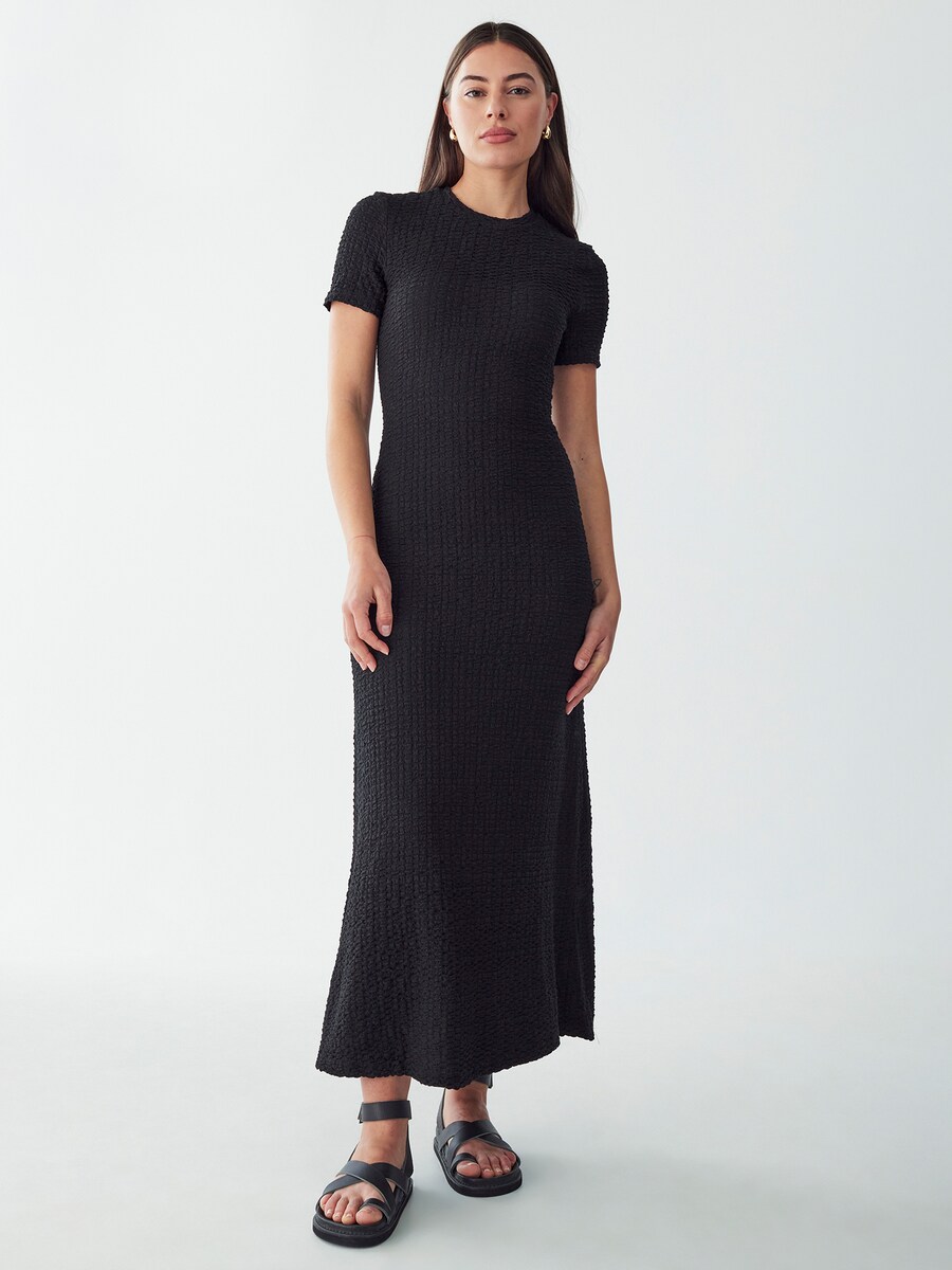 Платье St MRLO KALEY, черный
Платье St MRLO KALEY, черный