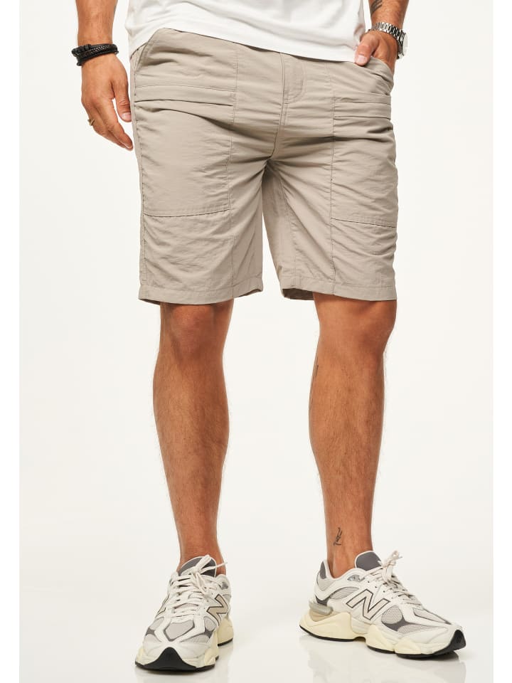 Тканевые шорты SOULSTAR
Тканевые шорты SOULSTAR