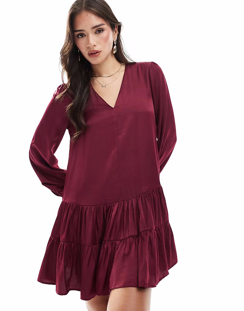 Гламурное мини-платье Shift бордового цвета Glamorous
Гламурное мини-платье Shift бордового цвета Glamorous