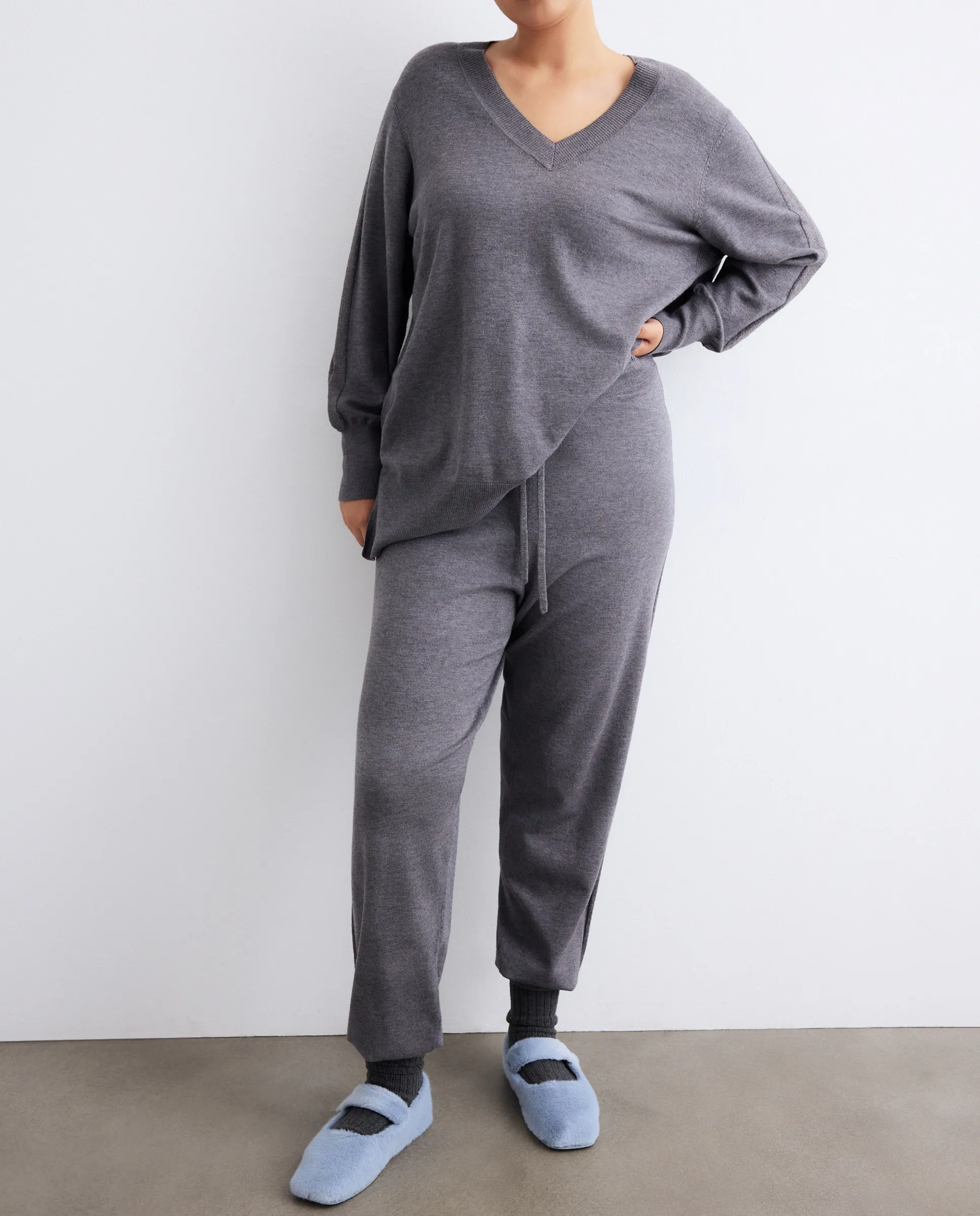 Женские брюки с манжетами внизу Couchel, антрацитовый
Женские брюки с манжетами внизу Couchel, антрацитовый