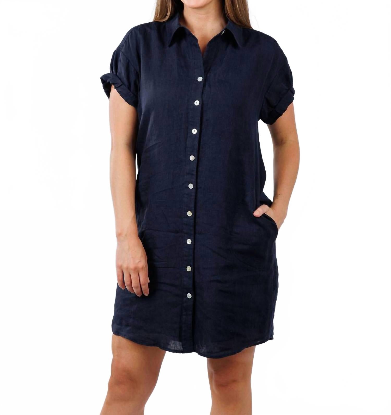 Камл платье с короткими рукавами из постиранного льна в темно-синем цвете Finley
Камл платье с короткими рукавами из постиранного льна в темно-синем цвете Finley