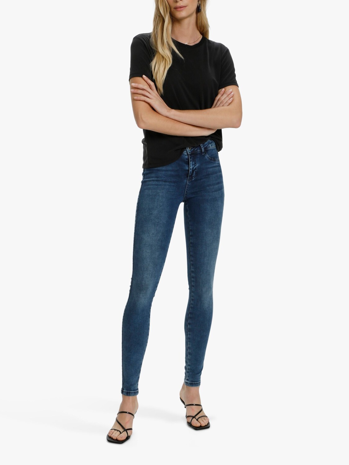 Футболка с круглым вырезом Soaked In Luxury Columbine, черная, Черный, Футболка с круглым вырезом Soaked In Luxury Columbine, черная
Футболка с круглым вырезом Soaked In Luxury Columbine, черная, Черный, Футболка с круглым вырезом Soaked In Luxury Columbine, черная