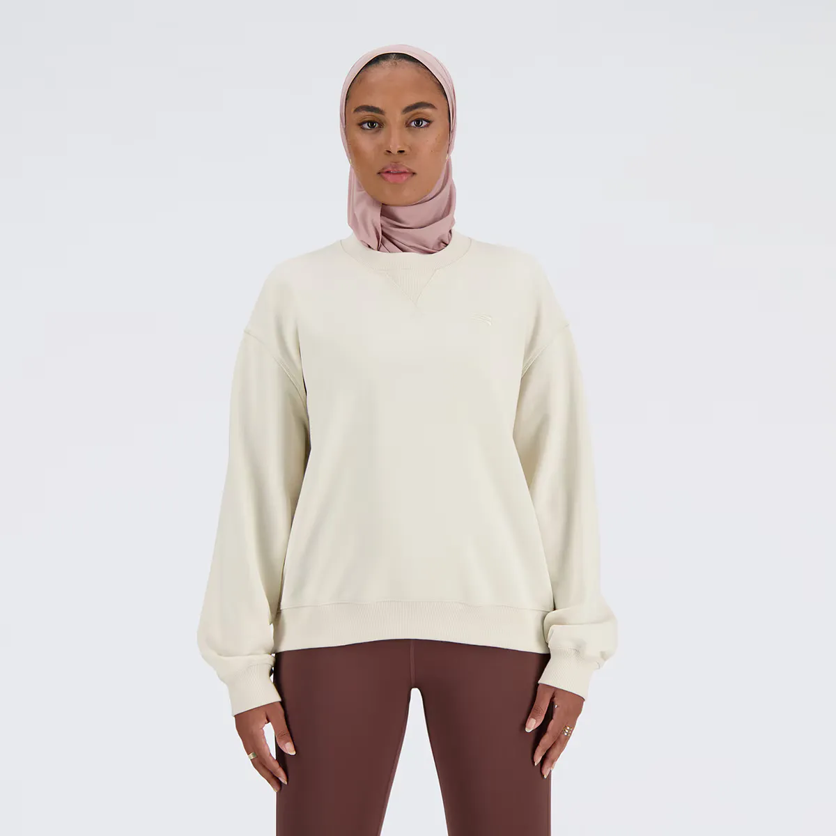 Женская легкая толстовка New Balance NB French Terry Crew, цвет Piedra
Женская легкая толстовка New Balance NB French Terry Crew, цвет Piedra