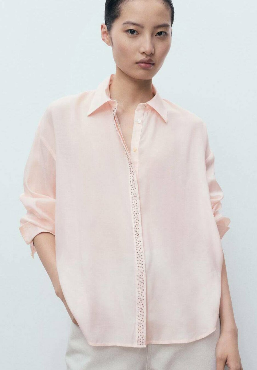 Блуза Mango WITH RHINESTONES, Light Pink
Блуза Mango WITH RHINESTONES, Light Pink