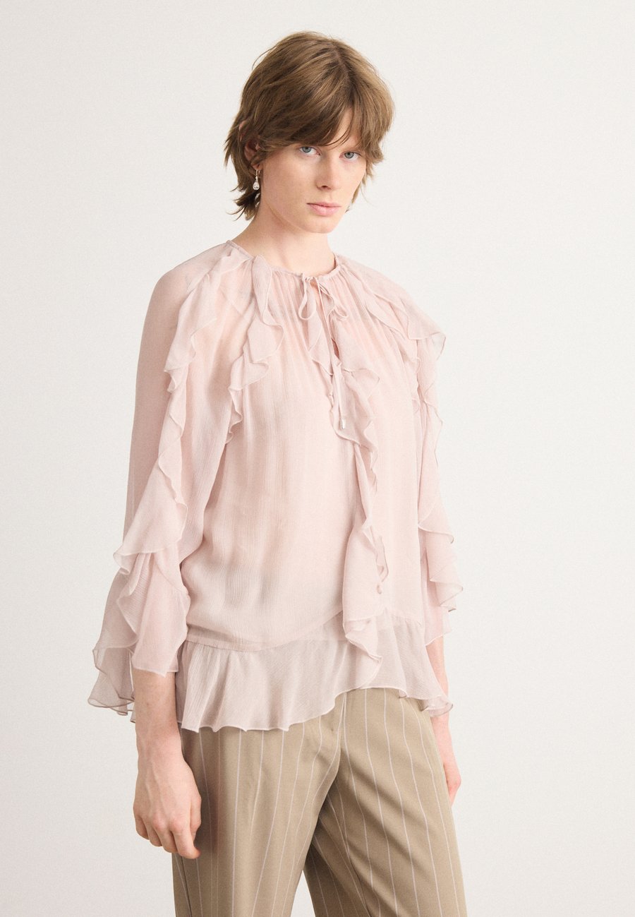 Блуза Marc Cain Blouse, Light Desert Taupe/Taupe
Блуза Marc Cain Blouse, Light Desert Taupe/Taupe