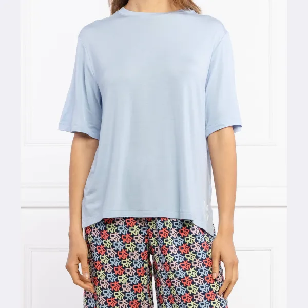 Сверху — пижама свободного кроя. Dkny, синий
Сверху — пижама свободного кроя. Dkny, синий