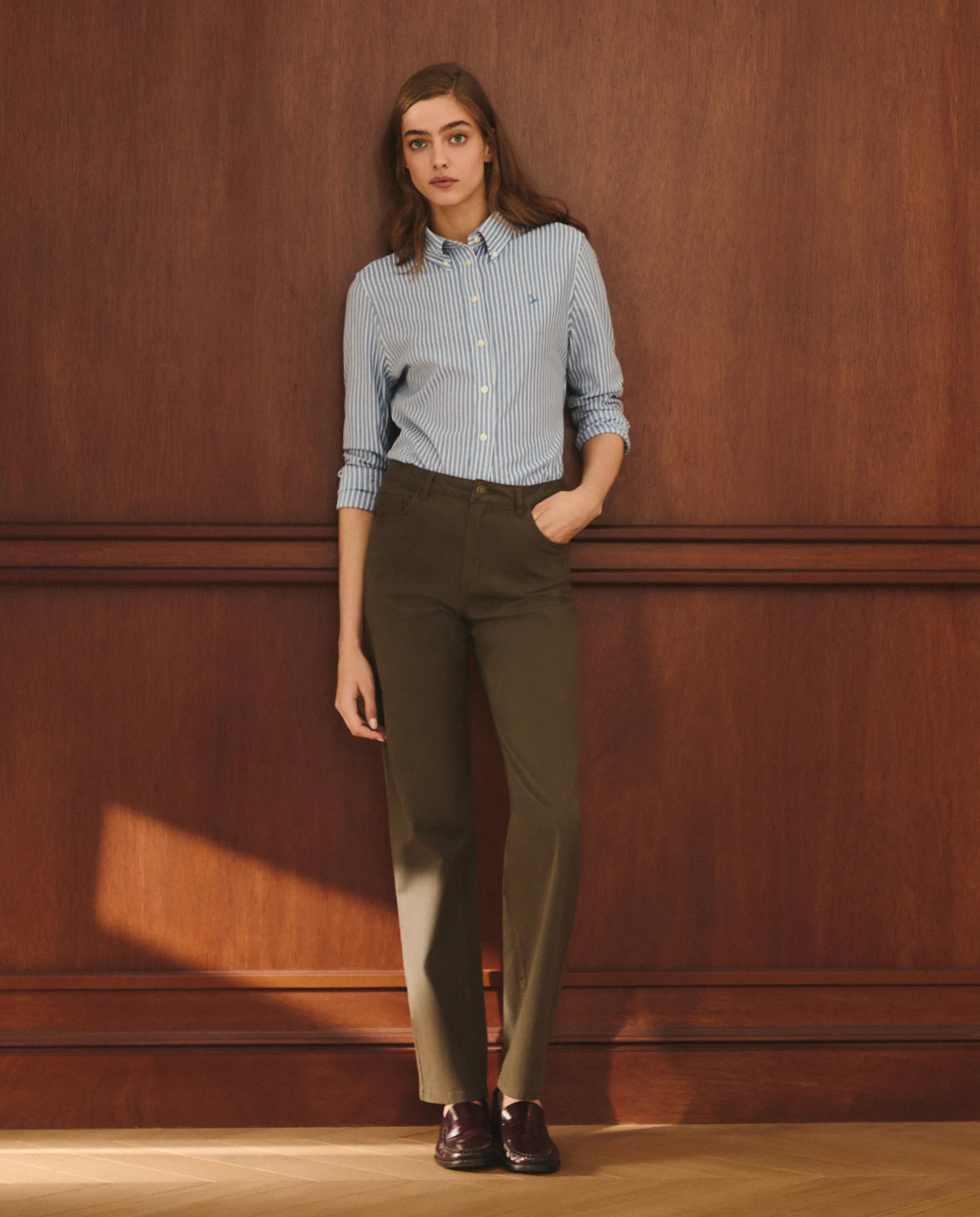 Женские прямые брюки однотонные Lloyd'S, хаки
Женские прямые брюки однотонные Lloyd'S, хаки