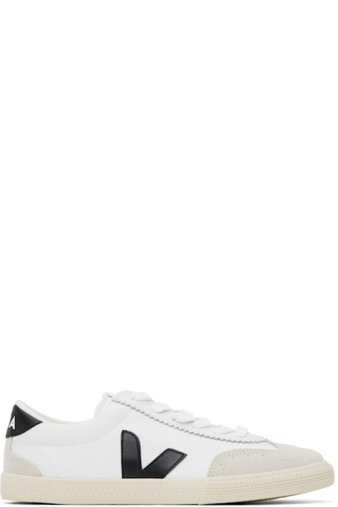 Белые и черные парусиновые кроссовки Volley VEJA
Белые и черные парусиновые кроссовки Volley VEJA