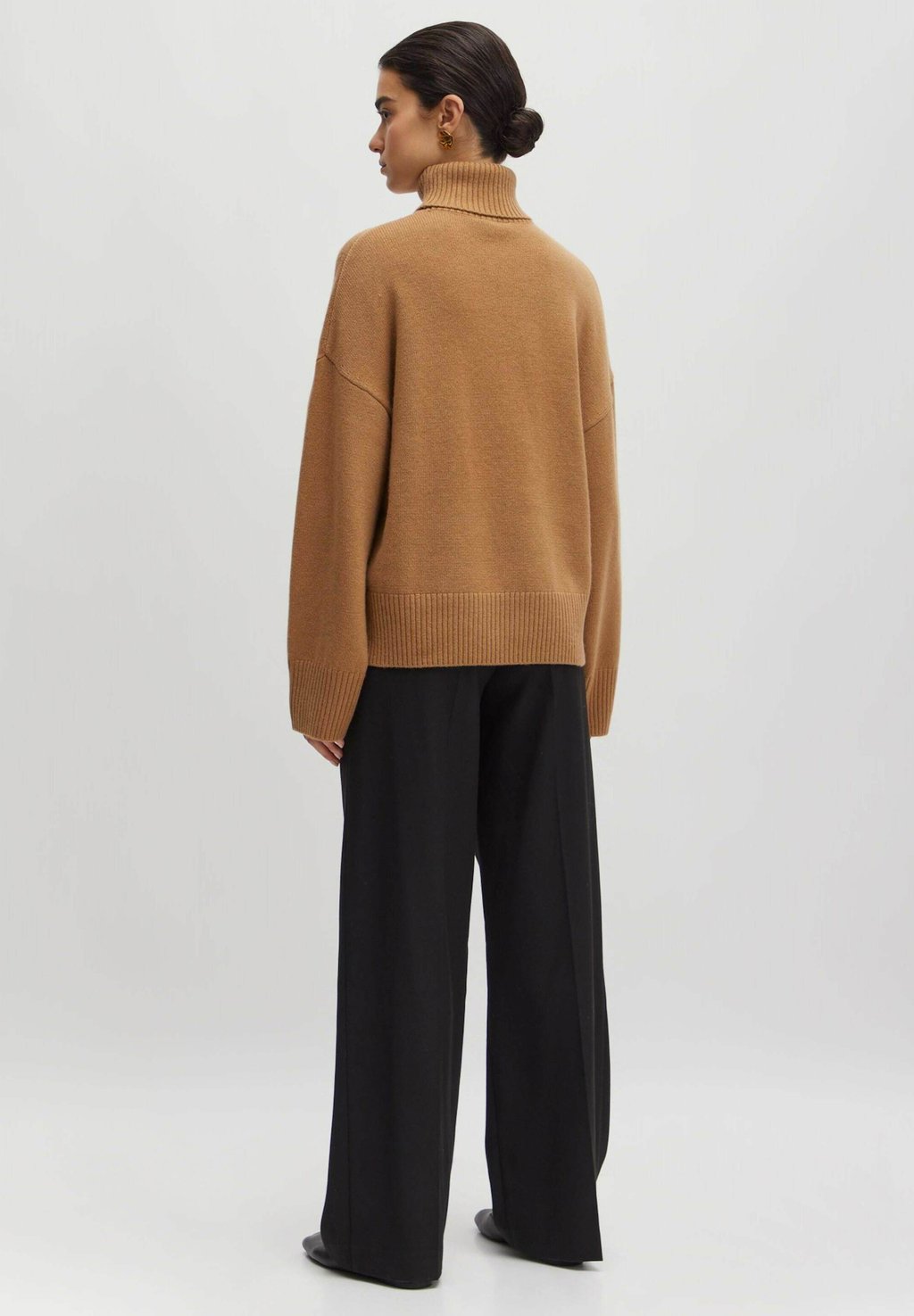 Джемпер LAHELA EDITED, бежевый
Джемпер LAHELA EDITED, бежевый