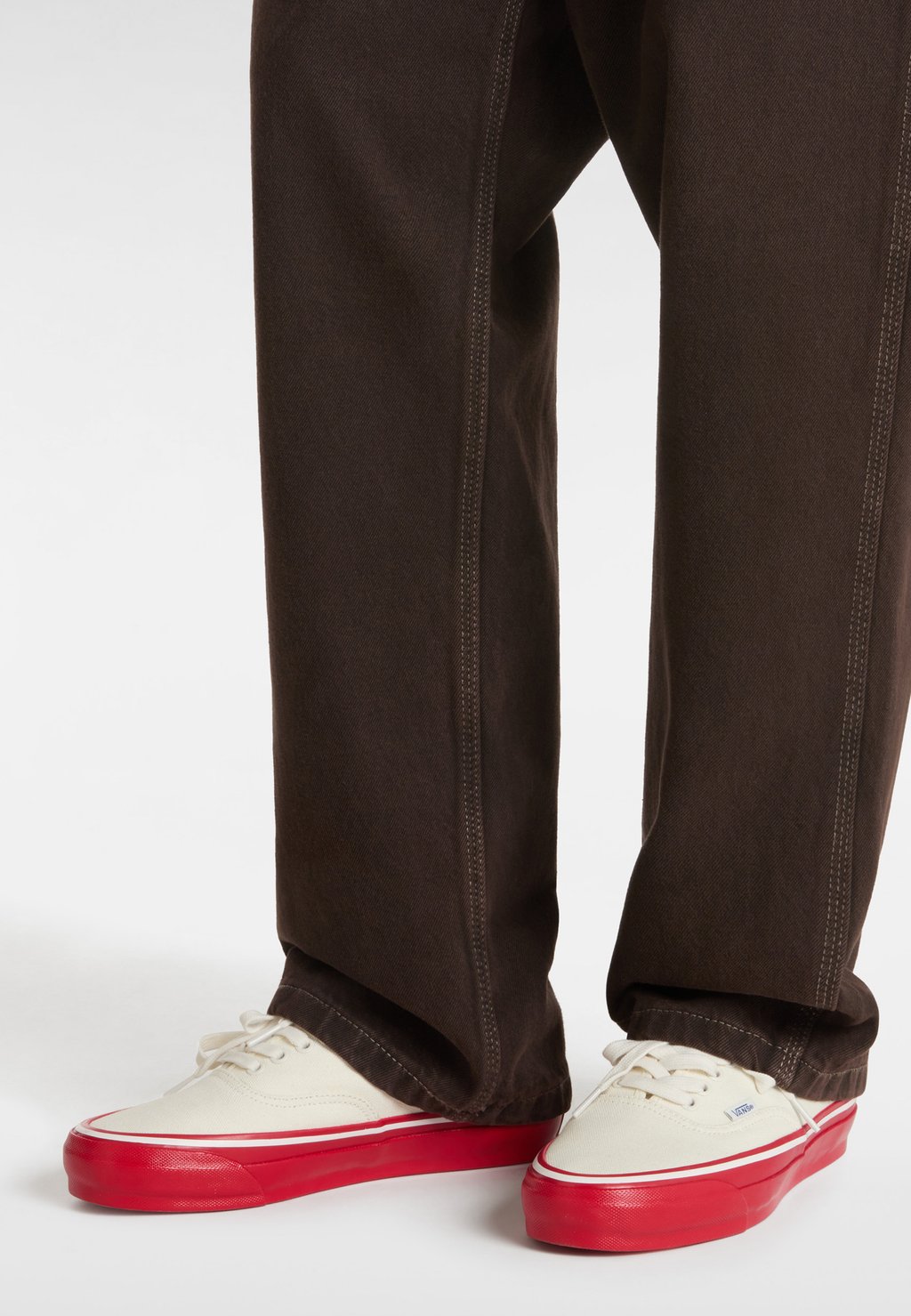 Кроссовки AUTHENTIC PREMIUM Vans, белый
Кроссовки AUTHENTIC PREMIUM Vans, белый