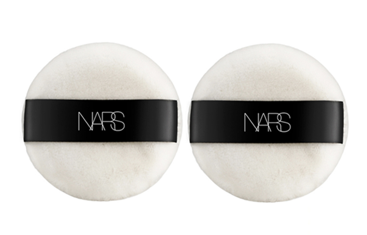 NARS Big White Cake Shimmering Beauty Honey Powder Puff Easy to Apply
NARS Big White Cake Shimmering Beauty Honey Powder Puff Easy to Apply