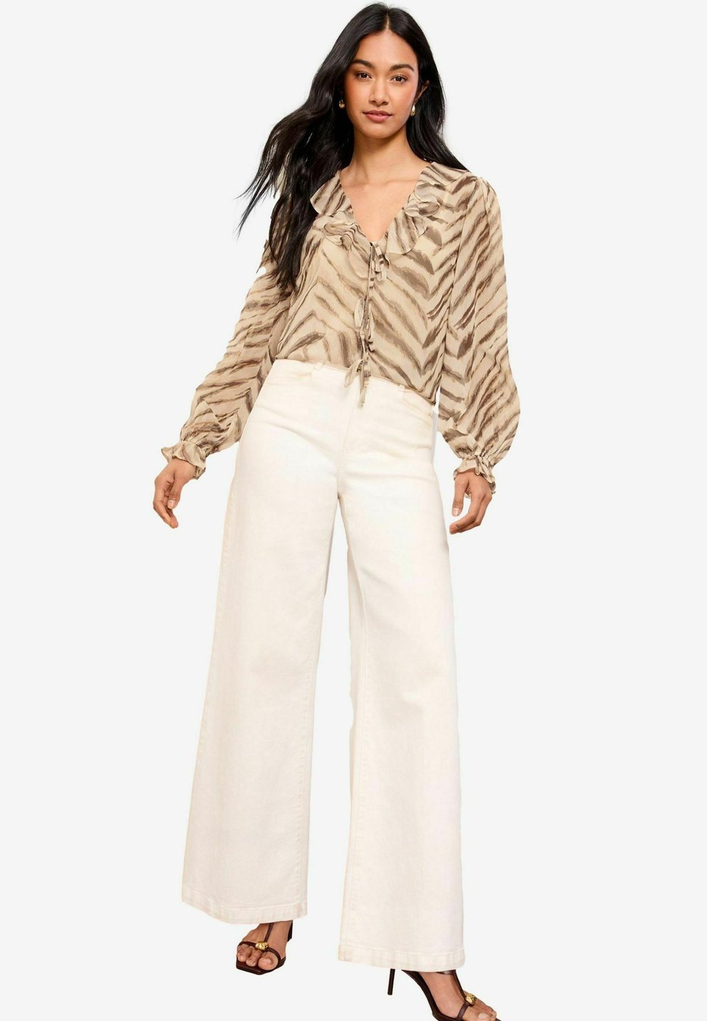 Блуза REGULAR FIT - LONG SLEEVE RUFFLE FRONT TIE Friends Like These, мультиколор 
Блуза REGULAR FIT - LONG SLEEVE RUFFLE FRONT TIE Friends Like These, мультиколор