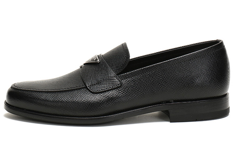 Prada Мужская повседневная одежда для мужчин
Prada Мужская повседневная одежда для мужчин