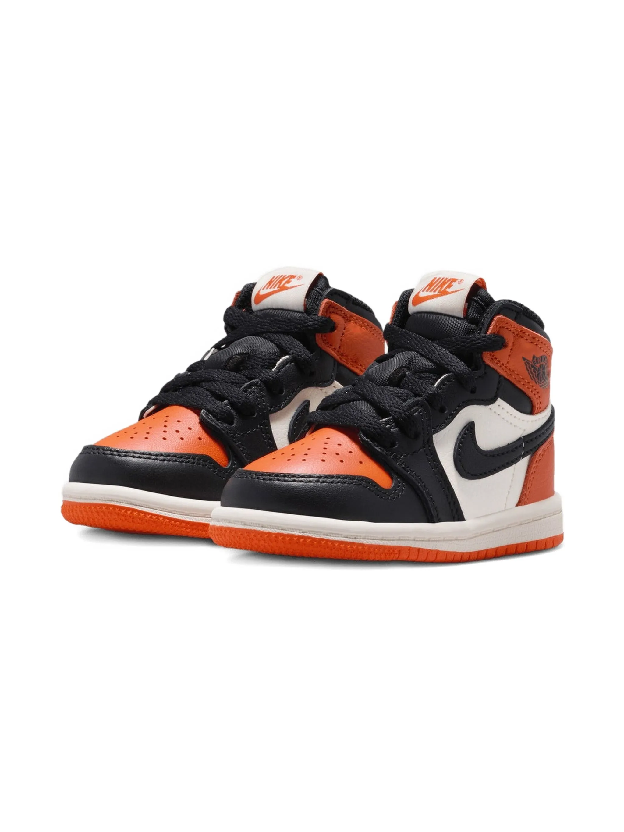 Кроссовки Air Jordan 1 Retro High OG Shattered Backboard Jordan Kids, оранжевый
Кроссовки Air Jordan 1 Retro High OG Shattered Backboard Jordan Kids, оранжевый