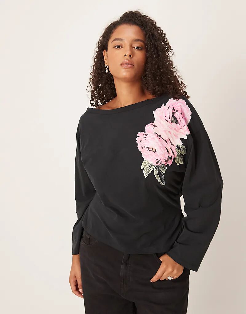 Топ ASOS DESIGN Curve с присборенной талией, косым вырезом и цветочным принтом, черный
Топ ASOS DESIGN Curve с присборенной талией, косым вырезом и цветочным принтом, черный