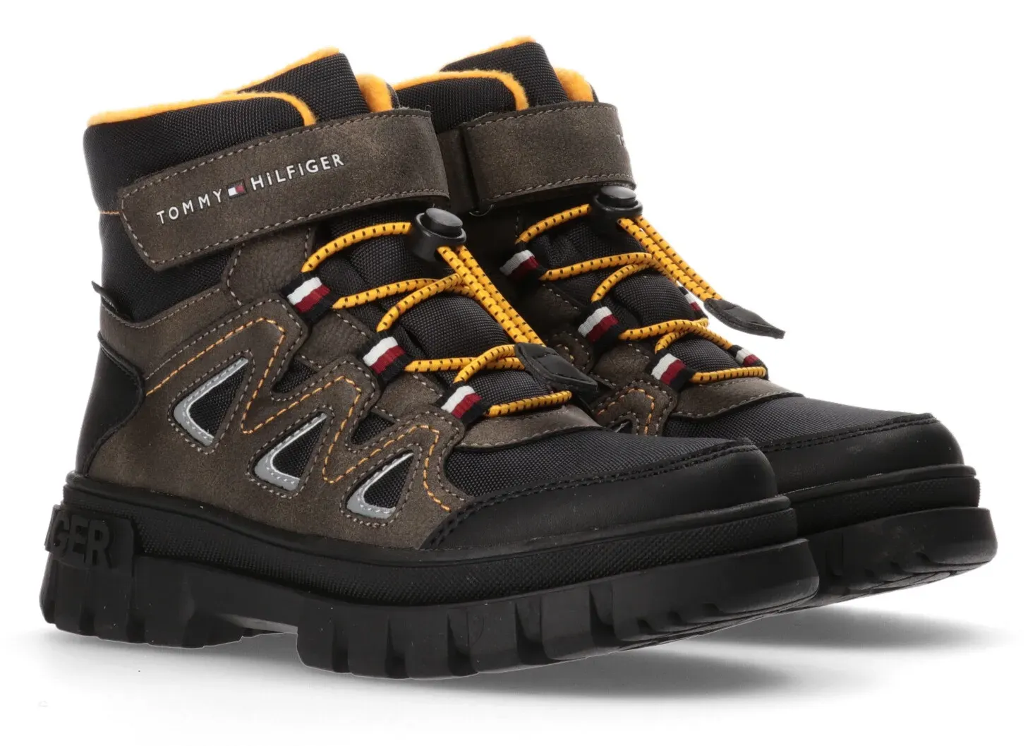 Зимние ботинки Tommy Hilfiger "LACE-UP BOOT", с быстросъемной застежкой, коричневый
Зимние ботинки Tommy Hilfiger "LACE-UP BOOT", с быстросъемной застежкой, коричневый