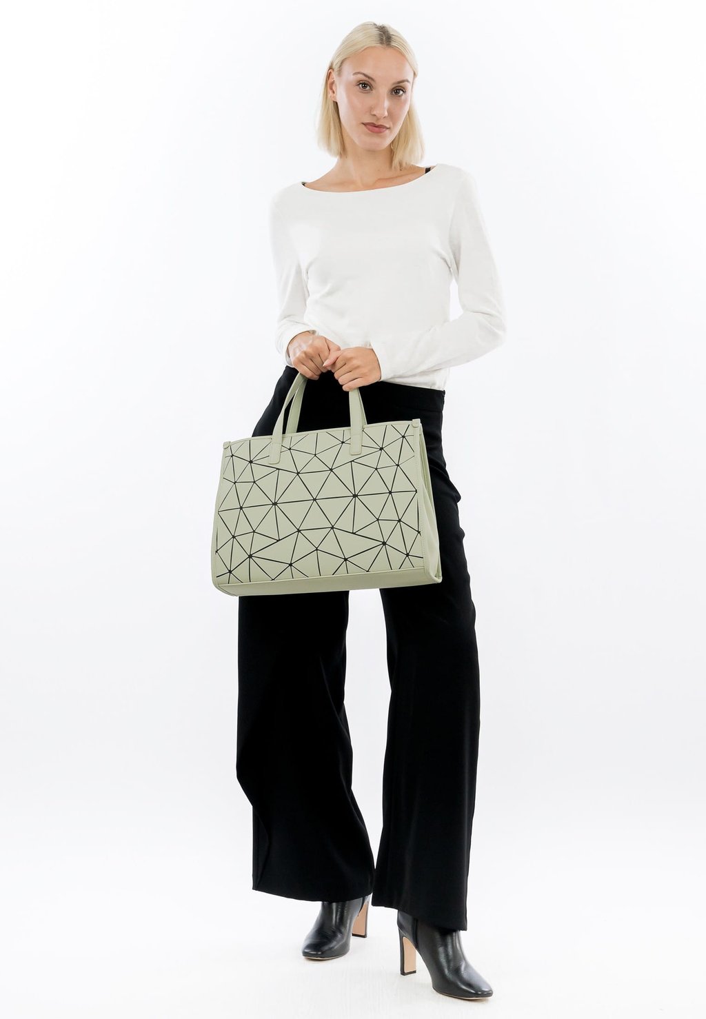 Сумка SFY JESSY-LU SURI FREY, зеленый
Сумка SFY JESSY-LU SURI FREY, зеленый