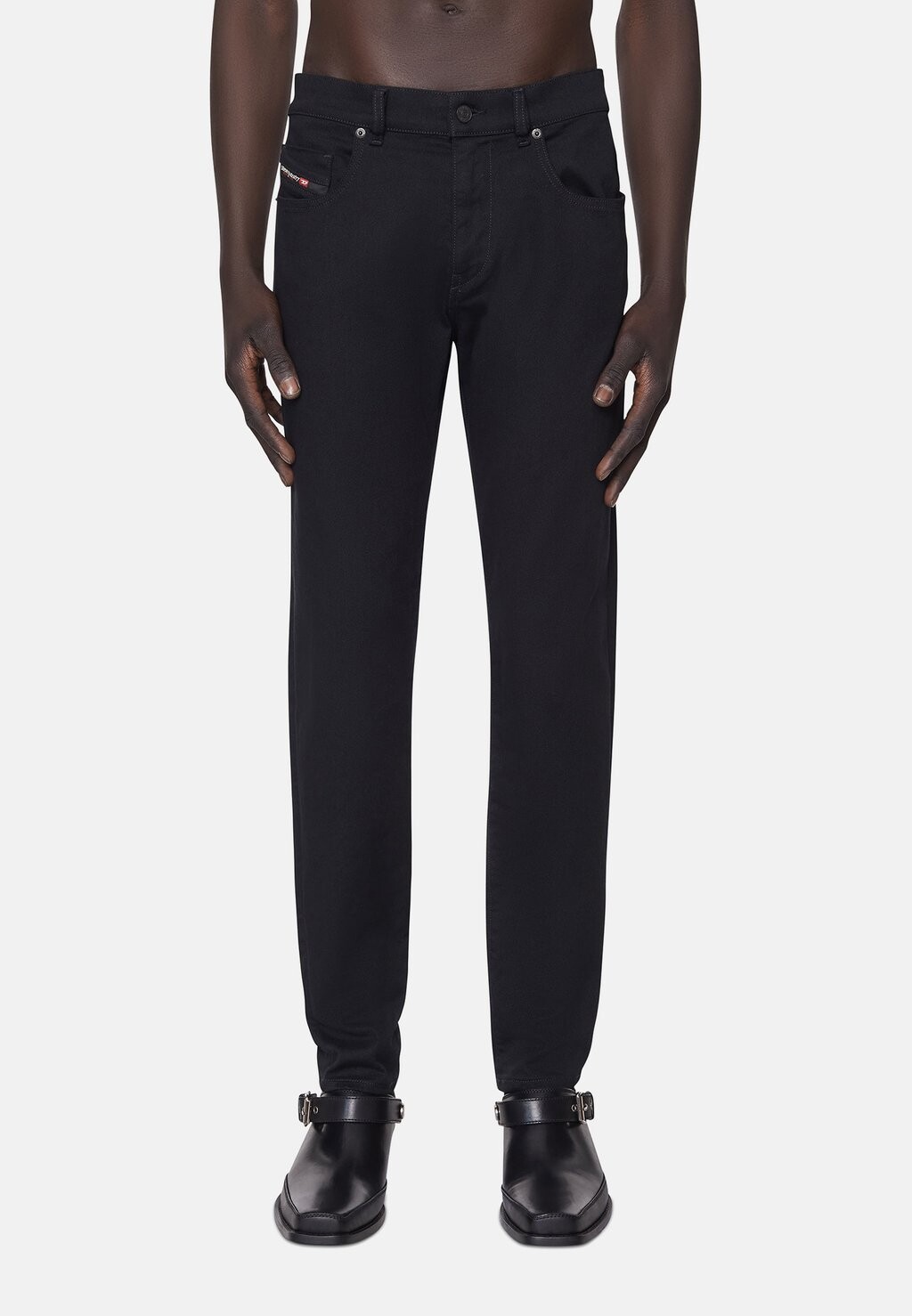 Джинсы Slim Fit D-STRUKT Diesel, черный темно-серый
Джинсы Slim Fit D-STRUKT Diesel, черный темно-серый