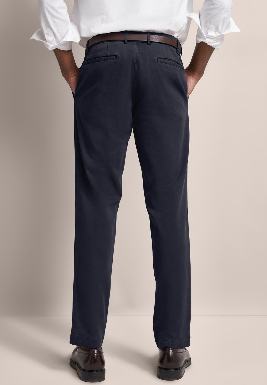 Чиносы bugatti, темно-синий
Чиносы bugatti, темно-синий