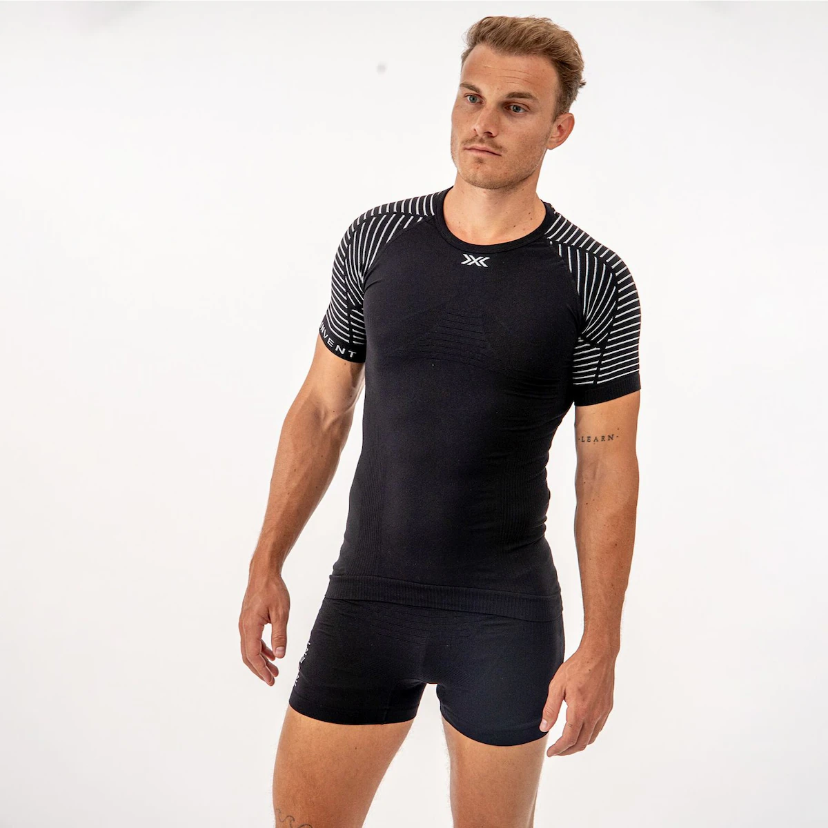 Термофутболка мужская INVENT X-Bionic, черный
Термофутболка мужская INVENT X-Bionic, черный