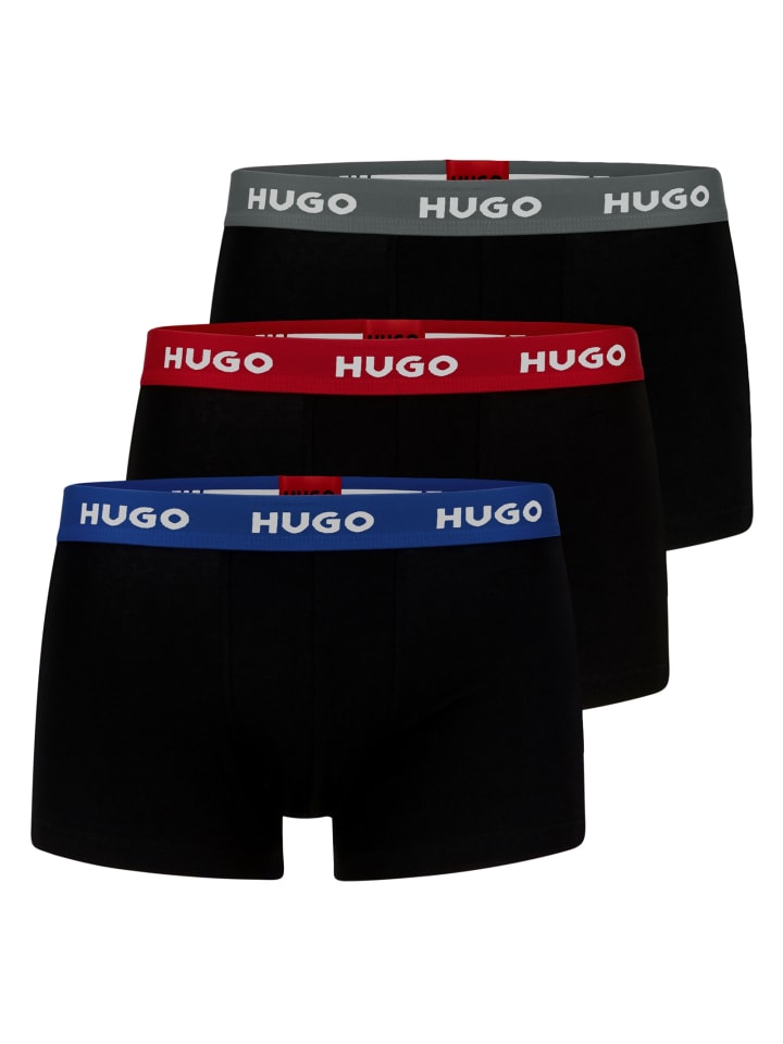 Шорты черного цвета HUGO
Шорты черного цвета HUGO