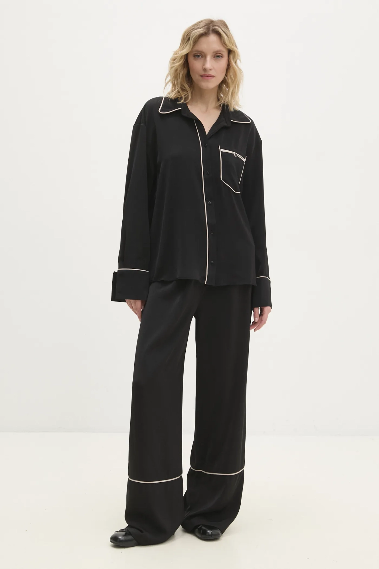 Набор Answear Lab, черный
Набор Answear Lab, черный