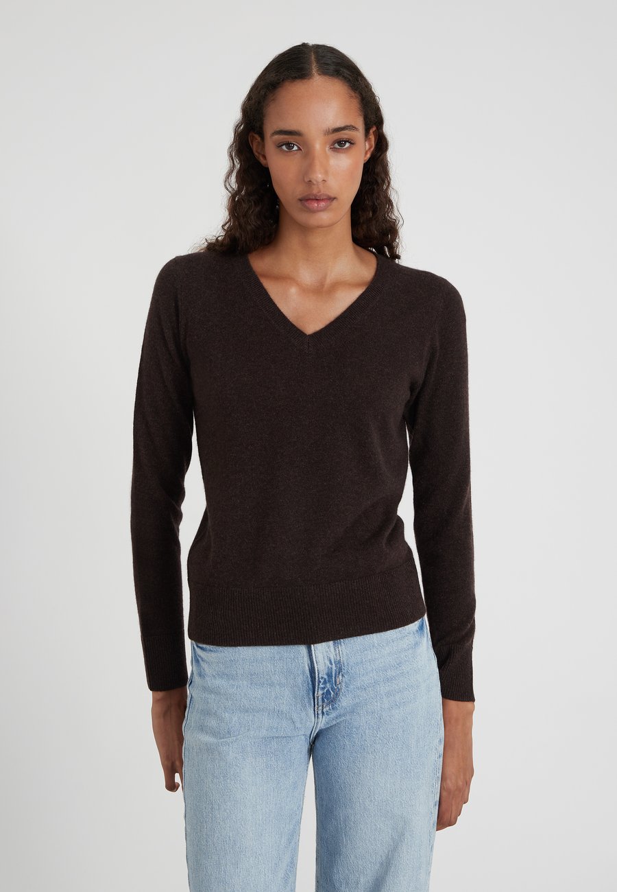 Джемпер Style Republic KASCH-MIR V-NECK JUMPER, Coffee/Dark Brown
Джемпер Style Republic KASCH-MIR V-NECK JUMPER, Coffee/Dark Brown