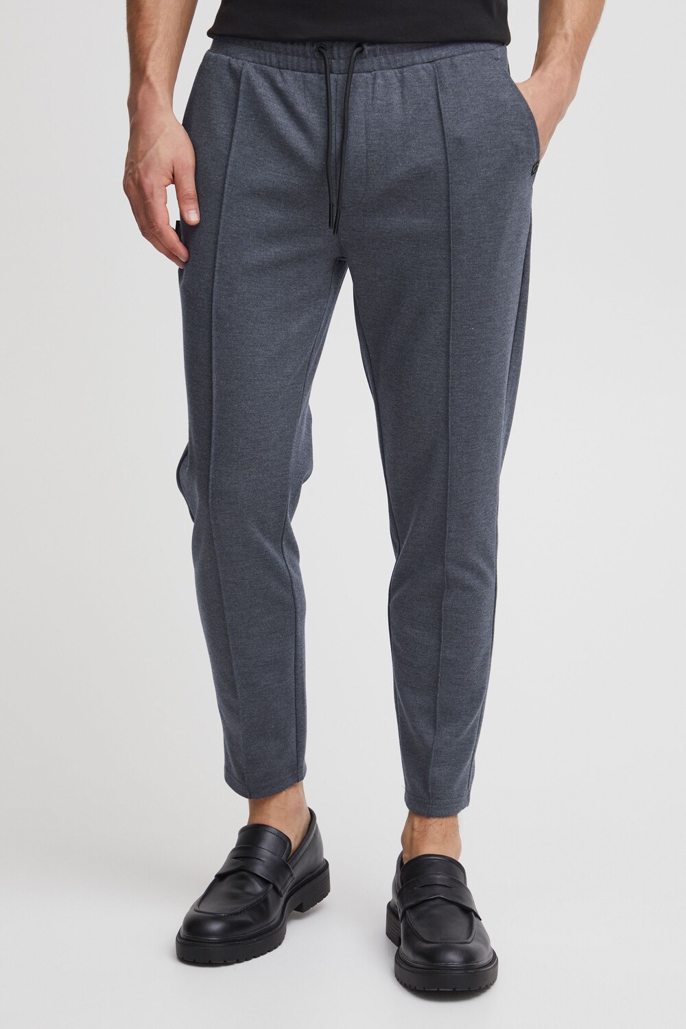 Тканевые брюки 11 Project Jogging PRPalmer 20716140 ME, синий
Тканевые брюки 11 Project Jogging PRPalmer 20716140 ME, синий