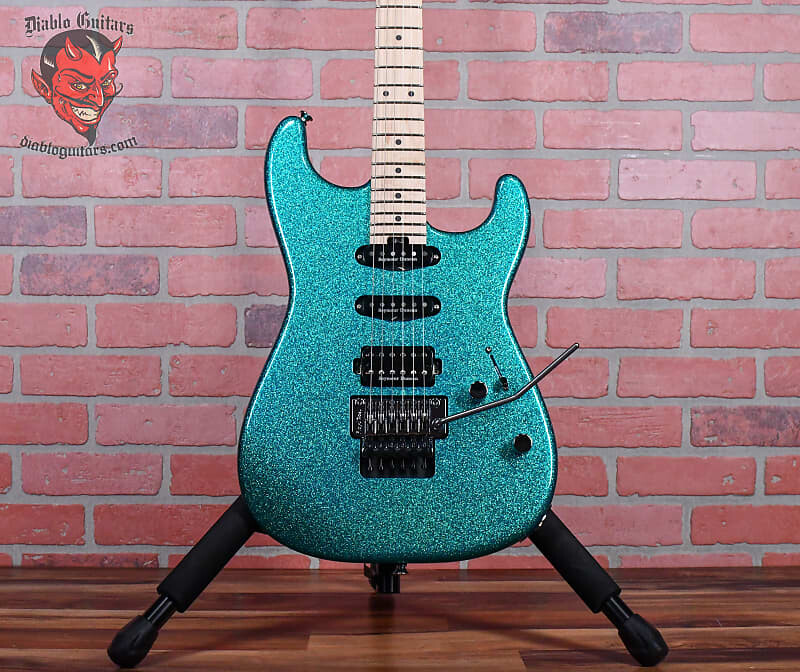Электрогитара Charvel Pro-Mod San Dimas Style 1 HSS FR Aqua Flake 2023 w/Gigbag 
Электрогитара Charvel Pro-Mod San Dimas Style 1 HSS FR Aqua Flake 2023 w/Gigbag