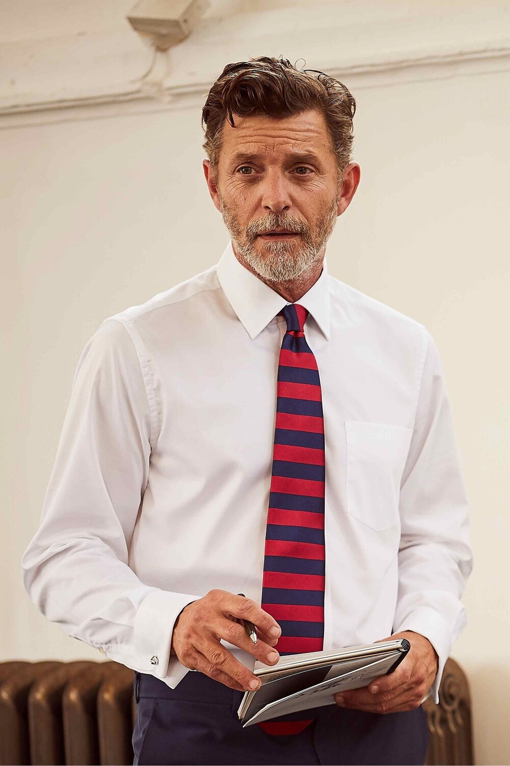 Savile Row Co Classic Fit белая твиловая рубашка с двойными манжетами Savile Row Company, белый
Savile Row Co Classic Fit белая твиловая рубашка с двойными манжетами Savile Row Company, белый