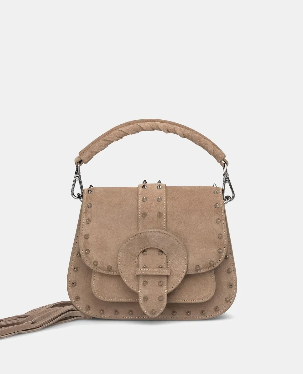 Женская кожаная сумка-бандо с золотыми заклепками Alma En Pena, песочный
Женская кожаная сумка-бандо с золотыми заклепками Alma En Pena, песочный