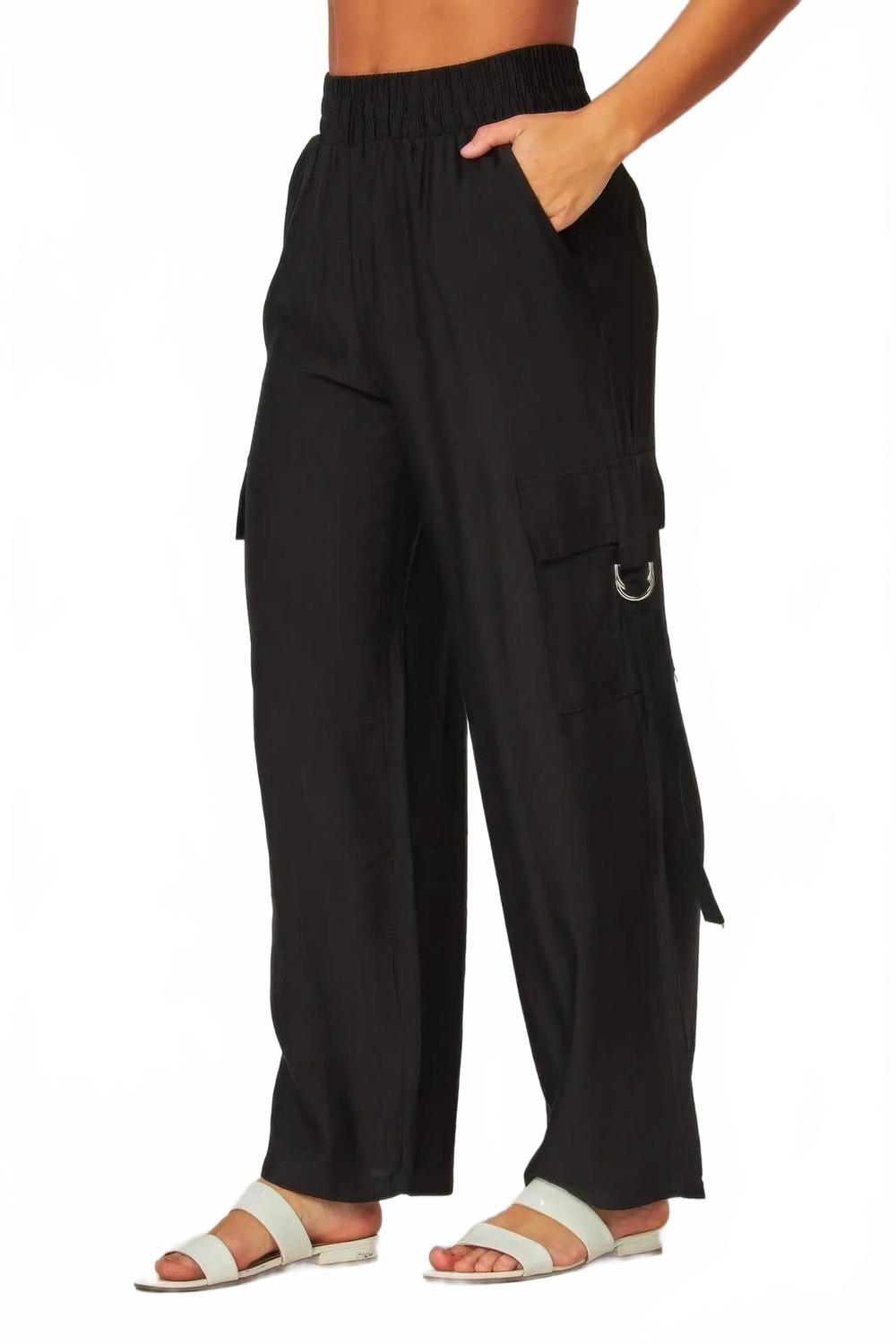 Льняные карго-брюки с широкими штанинами в черном цвете Love Poem
Льняные карго-брюки с широкими штанинами в черном цвете Love Poem