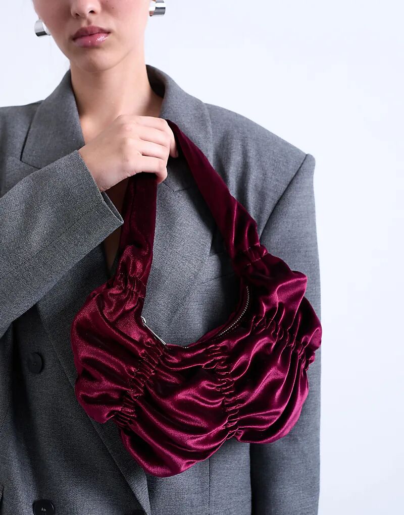 Сумка через плечо Topshop Saphire из бархата со сборками сливового цвета
Сумка через плечо Topshop Saphire из бархата со сборками сливового цвета