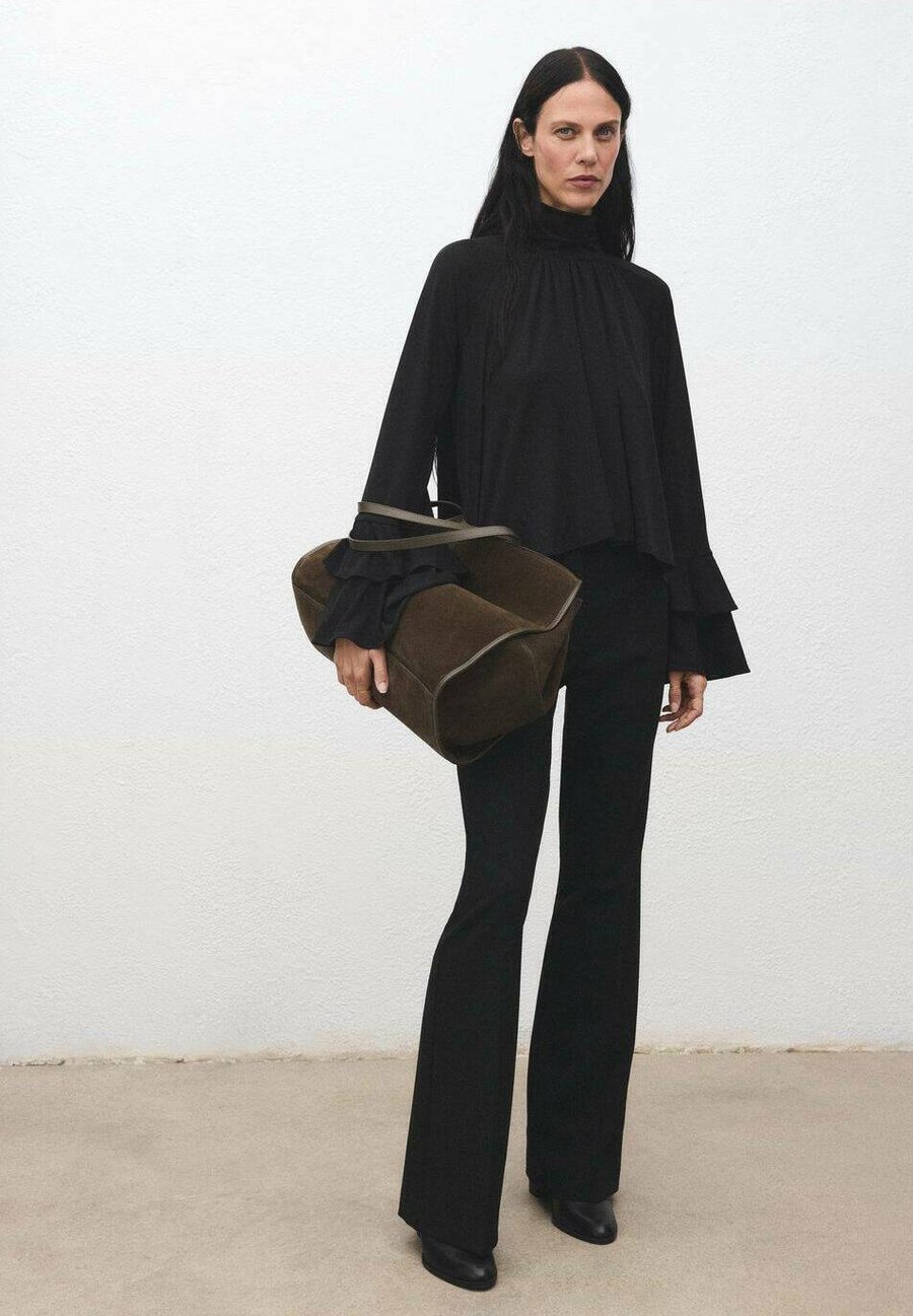 Блуза Mango Blouse, Black
Блуза Mango Blouse, Black