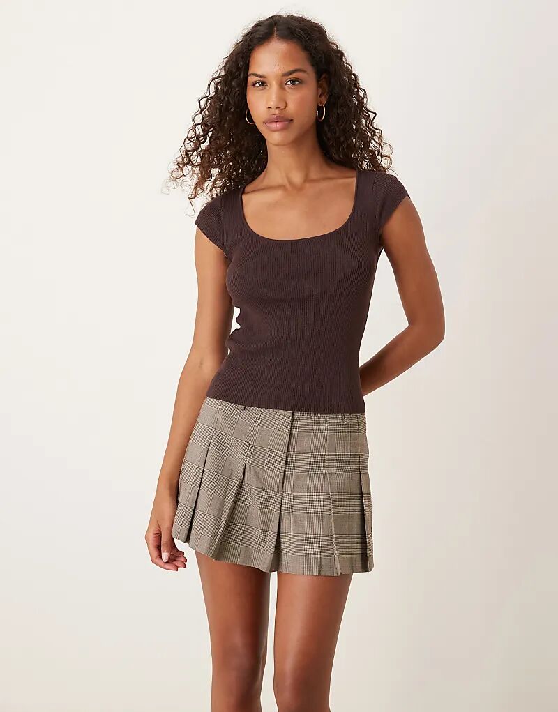 Мини-юбка-шорты ASOS DESIGN, приталенная, плиссированная, в клетку
Мини-юбка-шорты ASOS DESIGN, приталенная, плиссированная, в клетку