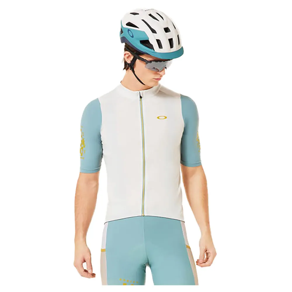 Джерси с коротким рукавом Oakley Off grid 2.0, серый
Джерси с коротким рукавом Oakley Off grid 2.0, серый