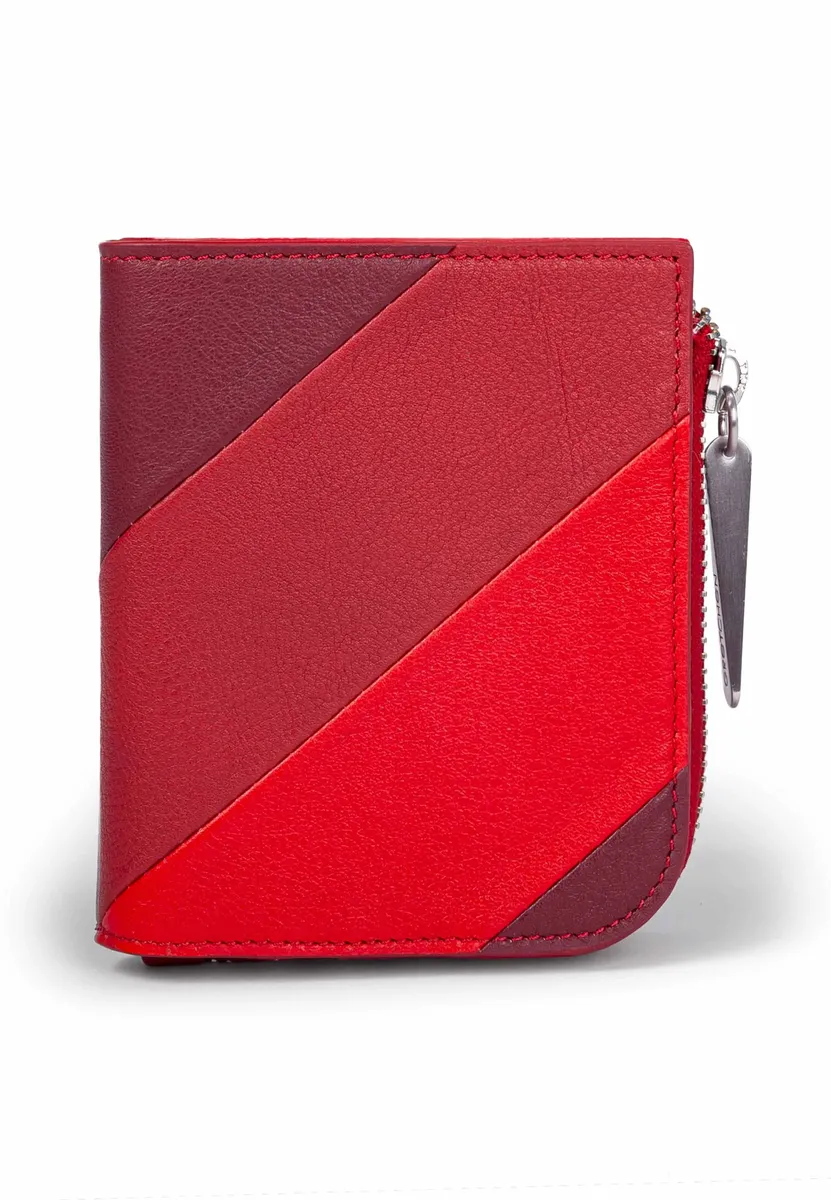 Кошелек GRETCHEN "Striped Purse", из итальянской яловой кожи, красный
Кошелек GRETCHEN "Striped Purse", из итальянской яловой кожи, красный