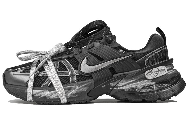 Кроссовки для бега V2K Run унисекс с низким верхом, серебристые Nike
Кроссовки для бега V2K Run унисекс с низким верхом, серебристые Nike