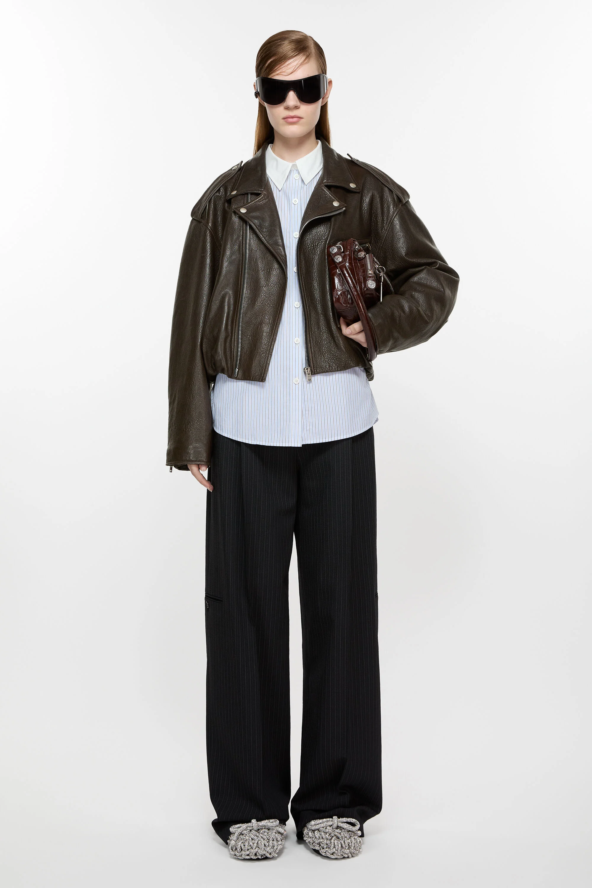 Кожаная куртка Acne Studios, темно-коричневый
Кожаная куртка Acne Studios, темно-коричневый