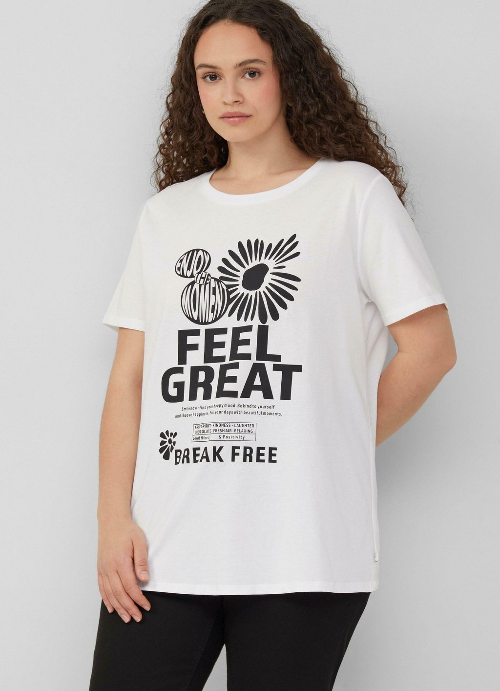 Футболка с принтом QS, белый
Футболка с принтом QS, белый