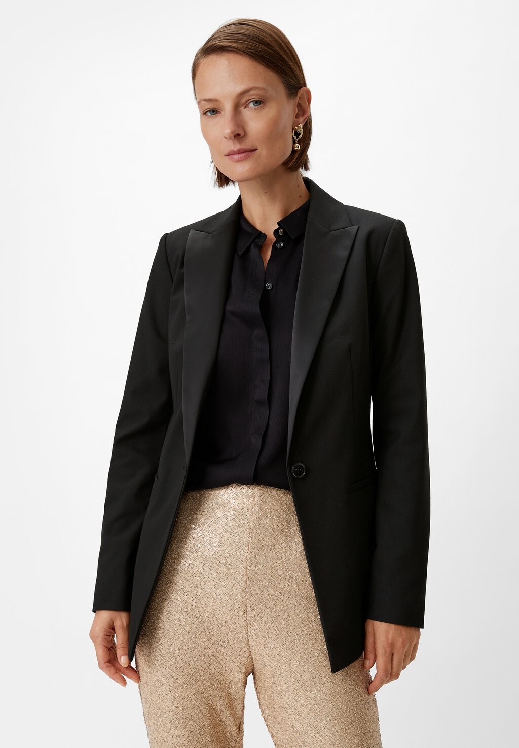 Блейзер TAILLIERTER comma, цвет schwarz
Блейзер TAILLIERTER comma, цвет schwarz