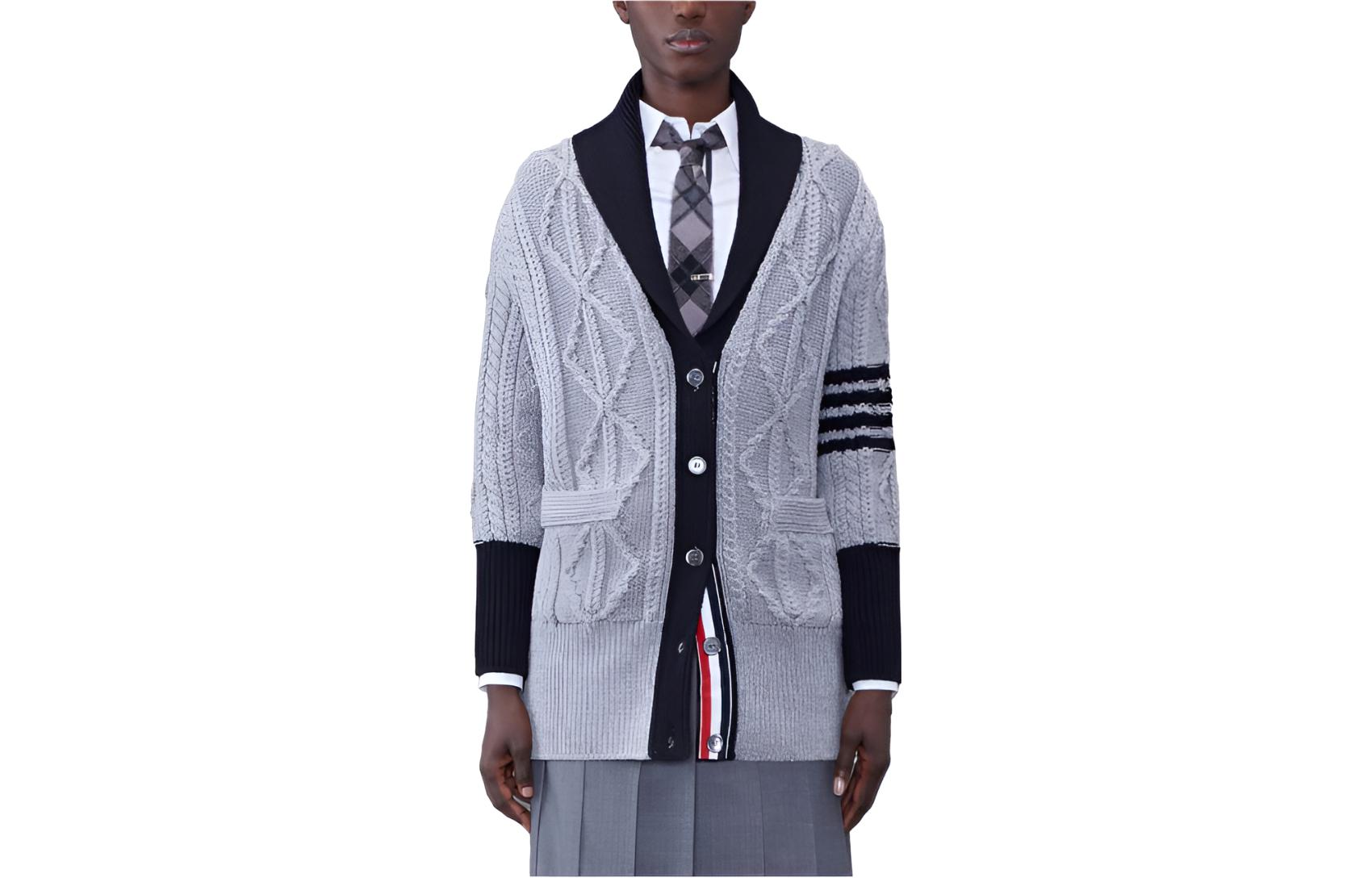 Кардиган Signature 4 bar Stripe THOM BROWNE, серый
Кардиган Signature 4 bar Stripe THOM BROWNE, серый