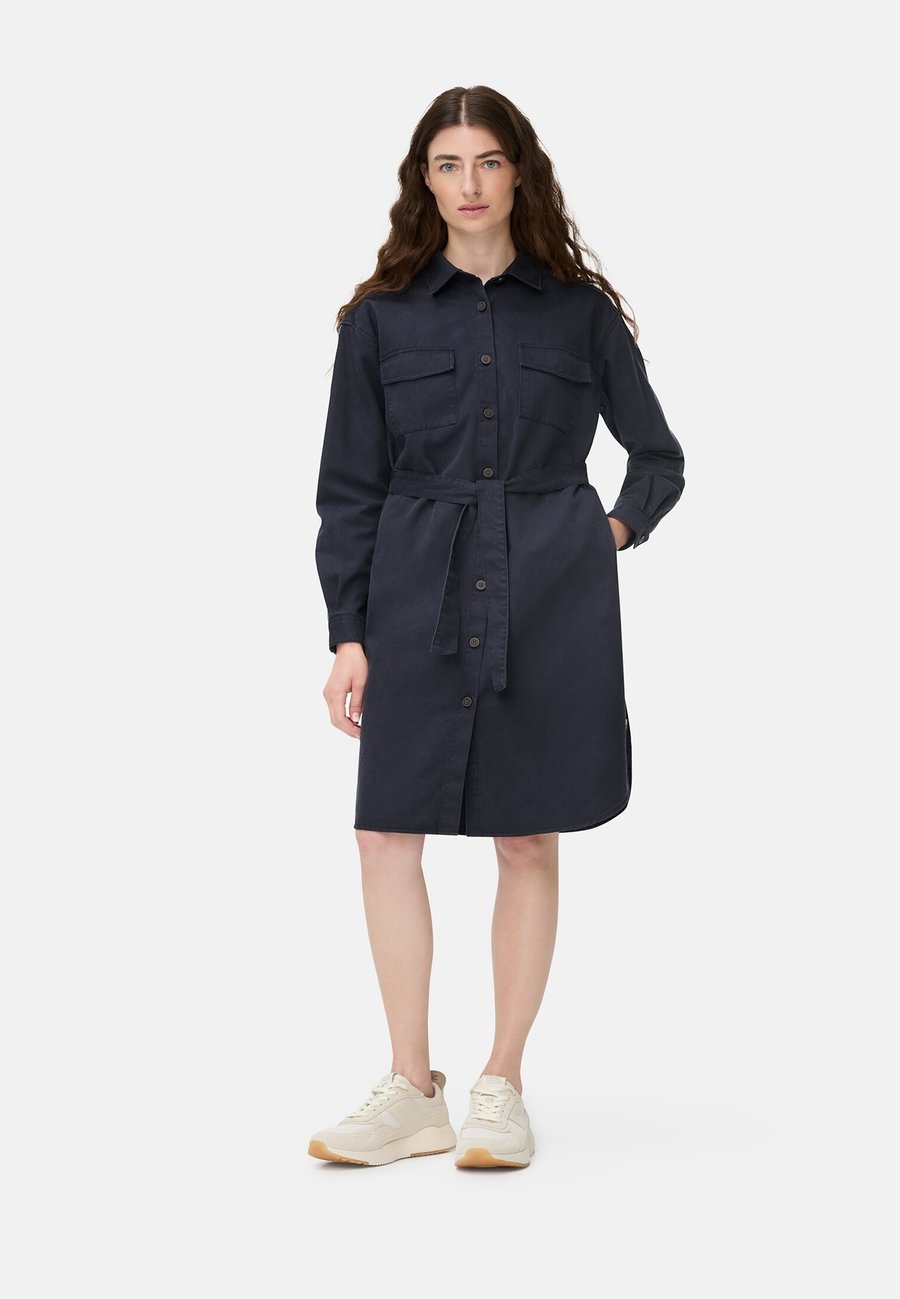 Платье camel active MIT TAILLENGÜRTEL, Night Blue/Dark Blue
Платье camel active MIT TAILLENGÜRTEL, Night Blue/Dark Blue