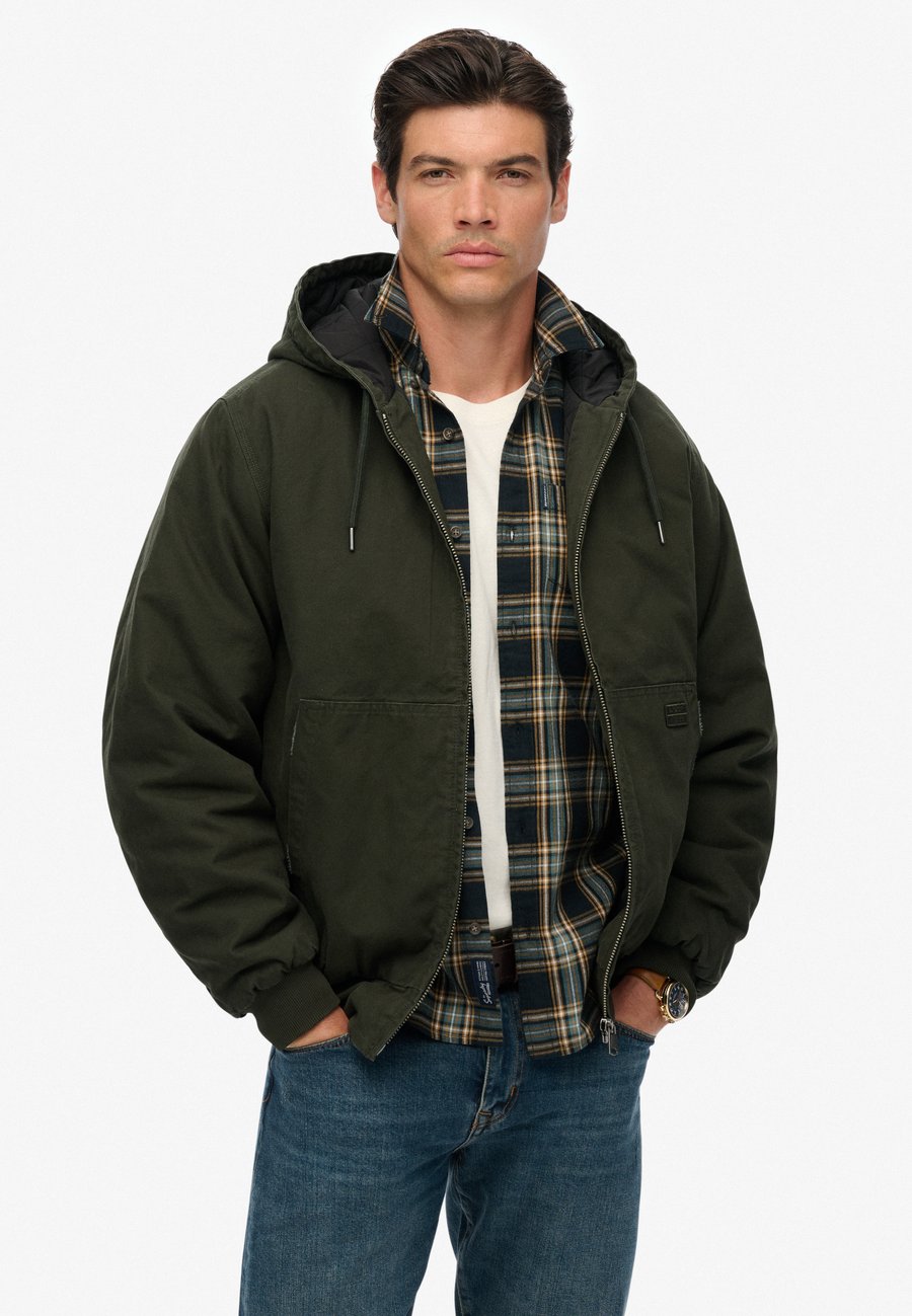 Куртка Superdry & Co Summer jacket, Surplus Goods Olive Green/Green
Куртка Superdry & Co Summer jacket, Surplus Goods Olive Green/Green