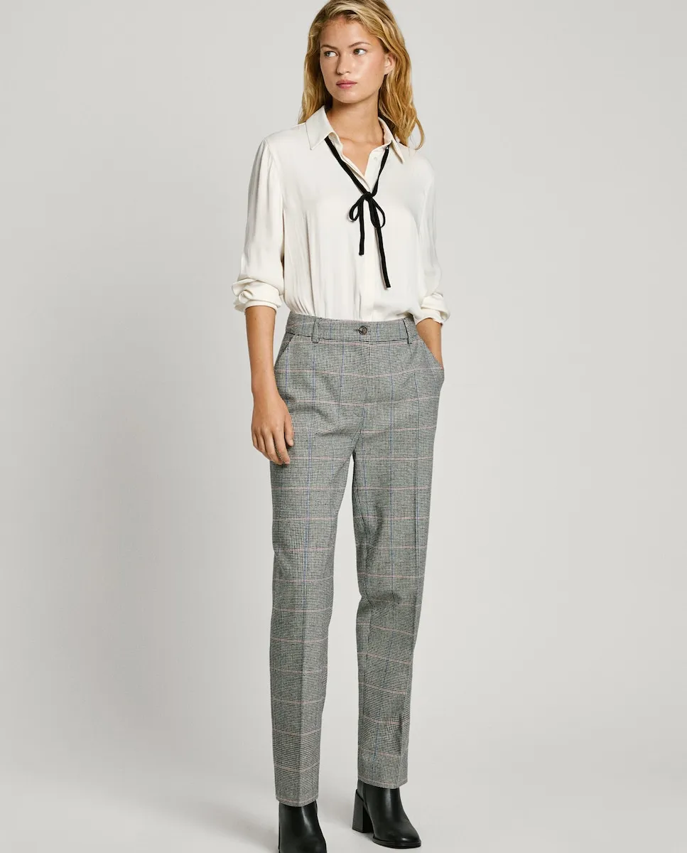 Женские прямые брюки в гусиную лапку Pepe Jeans, серый
Женские прямые брюки в гусиную лапку Pepe Jeans, серый