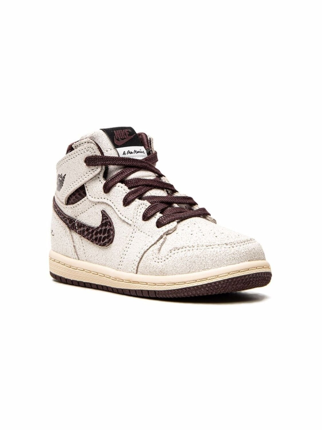 Jordan кроссовки Jordan 1 Retro High OG SP из коллаборации с A Ma Maniere, нейтральный цвет
Jordan кроссовки Jordan 1 Retro High OG SP из коллаборации с A Ma Maniere, нейтральный цвет