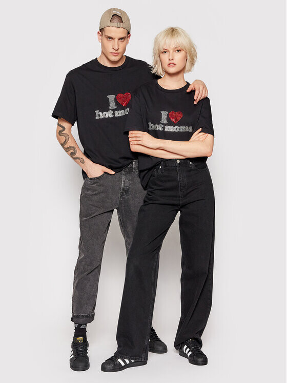 Футболка свободного кроя 2005, черный
Футболка свободного кроя 2005, черный