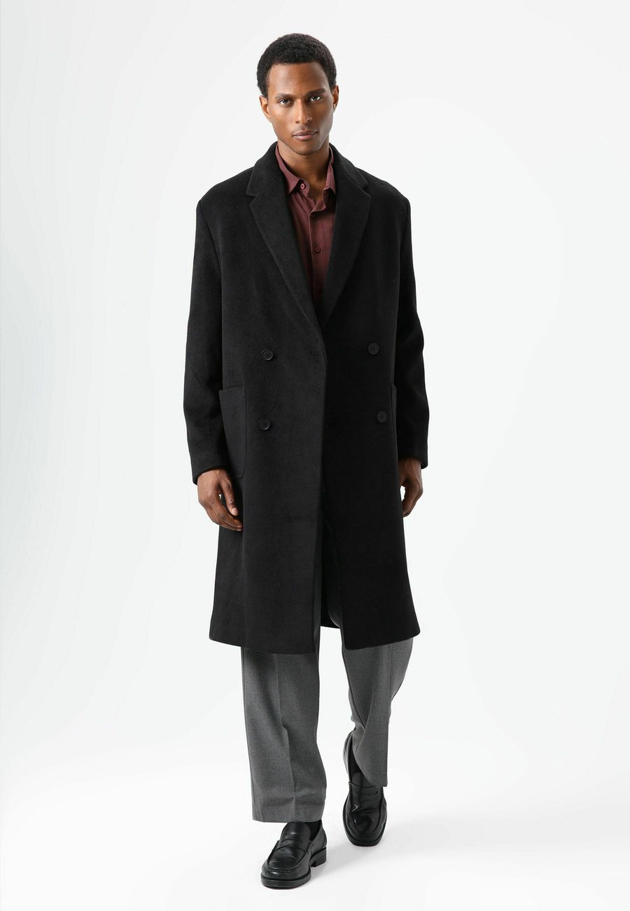 Пальто D.MoRo Classic coat, Black
Пальто D.MoRo Classic coat, Black