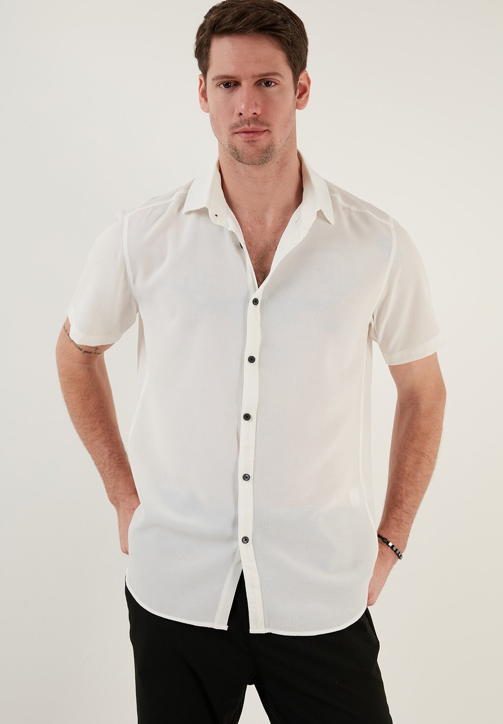 Рубашка Buratti, цвет white
Рубашка Buratti, цвет white